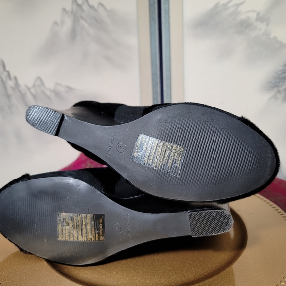 NWOT. Mark. black suede w/faux fur and gold embellishment boots.  Size 9. (166) - Picture 7 of 7